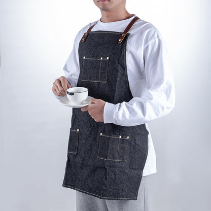 Schürze mit Lederriemen