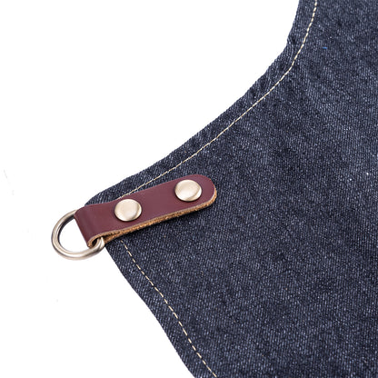 Schürze mit Lederriemen